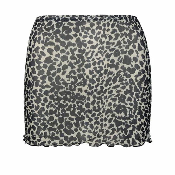 Princess Polly Mini Skirt NWT - Picture 2 of 4